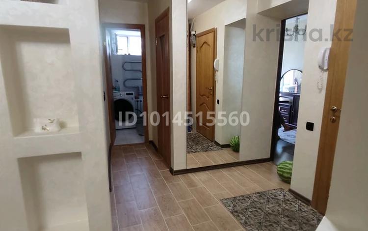 3-бөлмелі пәтер · 70 м² · 4/4 қабат, Казыбек би 106, бағасы: 29 млн ₸ в Таразе — фото 25