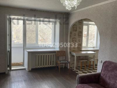 2-комнатная квартира, 43.3 м², 3/5 этаж, проспект Ауэзова 9 за 14.7 млн 〒 в Усть-Каменогорске