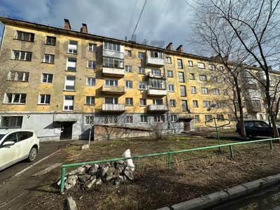 1-комнатная квартира · 31 м² · 4/5 этаж, Кабанбай Батыра 107 за 13.6 млн ₸ в Усть-Каменогорске