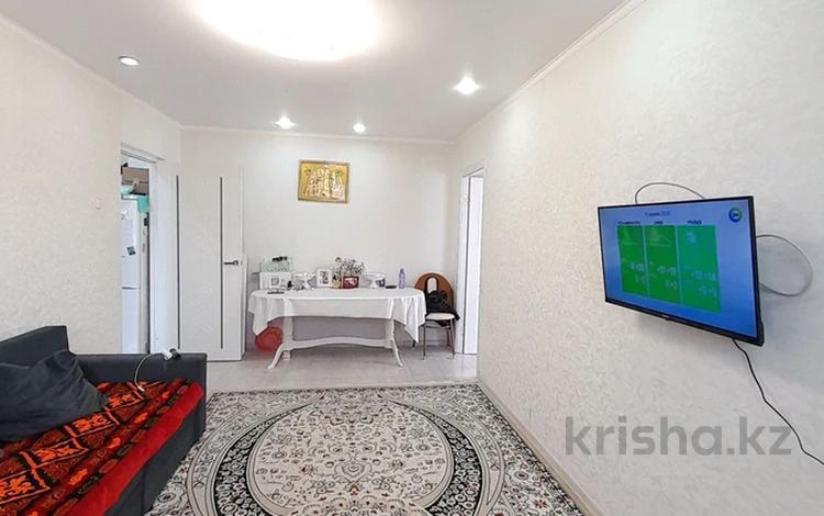 2-комнатная квартира · 49 м² · 4/5 этаж, Курмангазы — Дом быта, магазин Урал за 14.3 млн ₸ в Уральске — фото 4