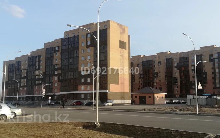3-комнатная квартира, 90.4 м², 9/9 этаж, проспект абылай хана 1 за 38 млн 〒 в Кокшетау — фото 2