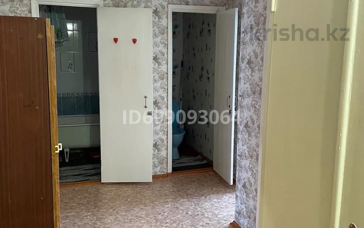 2-бөлмелі пәтер · 50 м² · 3/5 қабат · ай сайын, Утепова 21, бағасы: 170 000 〒 в Усть-Каменогорске — фото 2