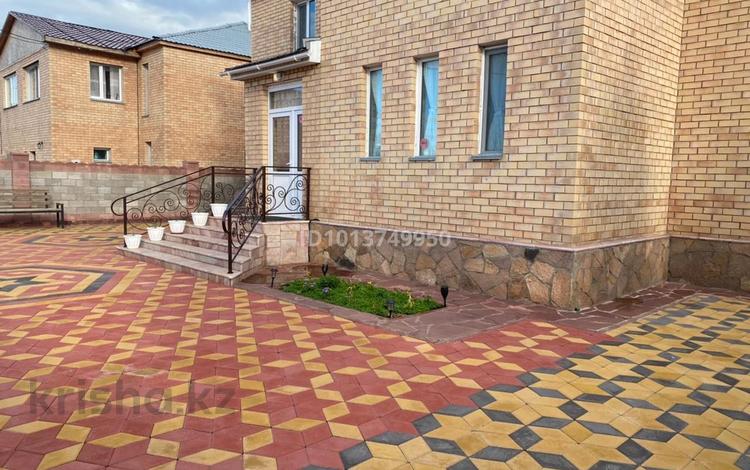 Жеке үй · 4 бөлме · 340 м² · 14 жүзд., Ашутас — Гольфклуб, бағасы: 105 млн ₸ в Астане, Сарайшык р-н — фото 2