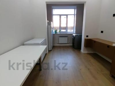 1-бөлмелі пәтер · 53 м² · 1/7 қабат, Алтын орда ш/а., бағасы: 22.9 млн ₸ в Актобе, мкр. Алтын орда