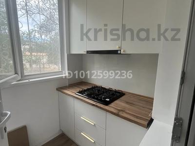 2-бөлмелі пәтер · 57 м² · 1/5 қабат, 11-ш/а. 25, бағасы: 18 млн ₸ в Актау, 11-й мкр
