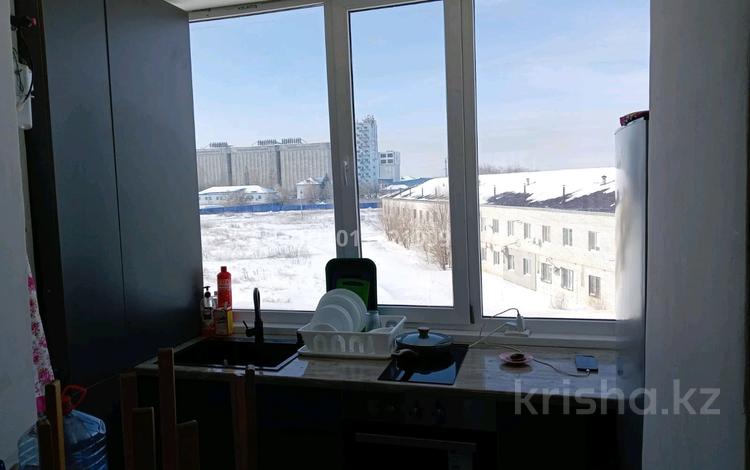 1-бөлмелі пәтер · 21 м² · 3/3 қабат, Копбергенова 50/2 — Возле школы номер 14, бағасы: 13.5 млн ₸ в Желаеве — фото 2
