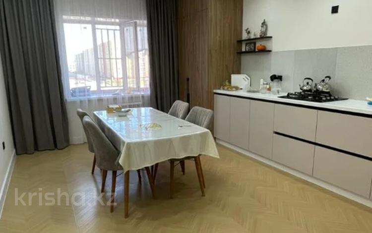 2-комнатная квартира · 87 м² · 5/9 этаж, алтын орда за 35.7 млн 〒 в Актобе — фото 2