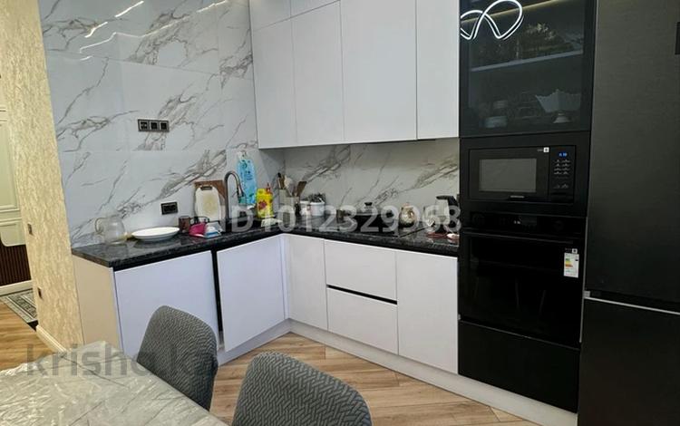 3-комнатная квартира · 88 м² · 10/13 этаж, Букетов көш. 3 за 58 млн ₸ в Караганде — фото 3