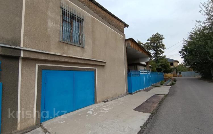 Отдельный дом · 5 комнат · 210 м² · 6.5 сот., Белинского 22 за 37 млн 〒 в Таразе — фото 2