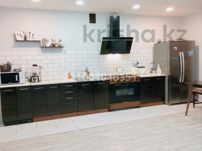 Пәтерлер в Западно-Казахстанской обл.: 3-бөлмелі пәтер · 90 м² · 5 қабат, мкр Женис, Нур 5 — Толе би и Абылай хана, бағасы: 250 000 〒 3-бөлмелі пәтер · 90 м² · 5 қабат, мкр Женис, Нур 5 — Толе би и Абылай хана, бағасы: 250 000 〒 в Уральске