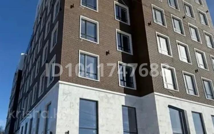 2-бөлмелі пәтер · 43 м² · 7 қабат, Маметова 44, бағасы: 300 000 ₸ в Уральске — фото 2