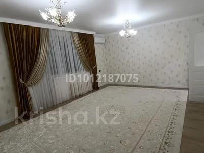 4-бөлмелі пәтер · 90 м² · 2/5 қабат, проспект Тауелсыздык 1, бағасы: 31 млн 〒 в 
