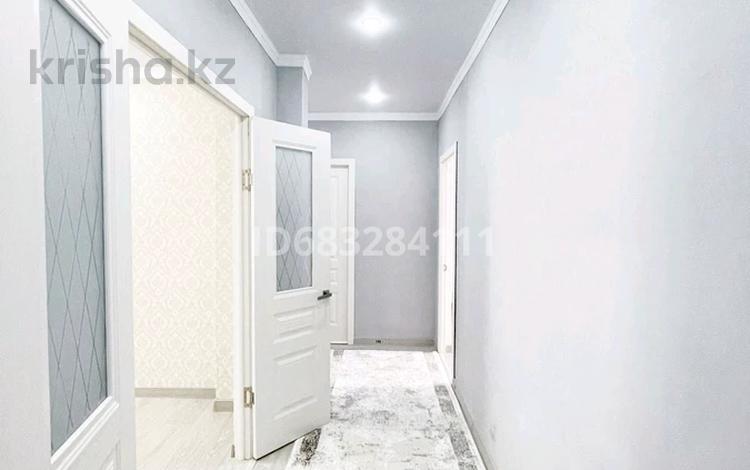 3-комнатная квартира · 115 м² · 4/10 этаж, мкр Центральный, Абая 26 — Драмтеатр, жк Томирис,Эмбамунайгаз, Уют за 22 000 〒 в Атырау — фото 2