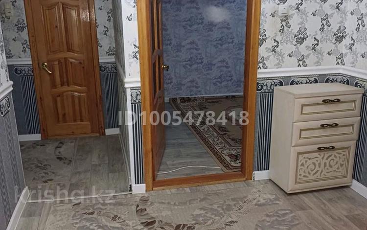 2-бөлмелі пәтер · 54 м² · 4/5 қабат, мкр 8 308/2 — Хлебокомбинат, бағасы: 17.8 млн ₸ в Актобе — фото 8