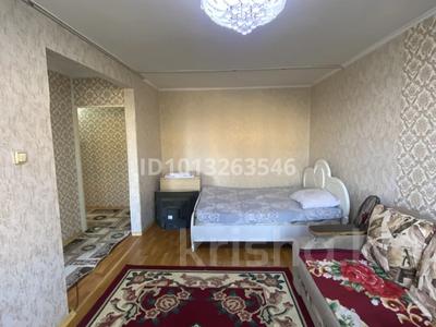 1-комнатная квартира · 42 м² · 4/5 этаж, 408 квартал 17 за 8 000 ₸ в Семее