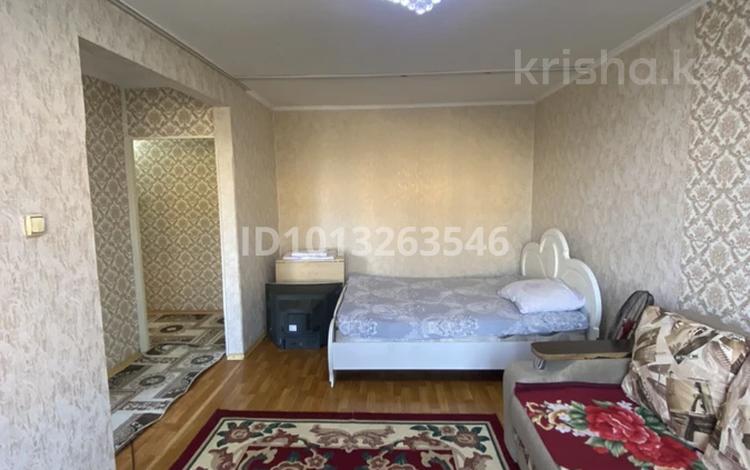 1-бөлмелі пәтер · 42 м² · 4/5 қабат, 408 квартал 17, бағасы: 8 000 ₸ в Семее — фото 2