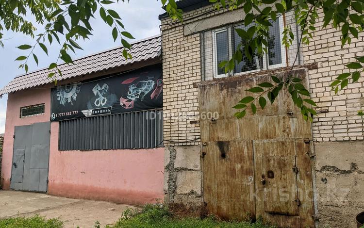 Гараж · 100 м² · Строитель ш/а. — Шолохова, бағасы: 9 млн ₸ в Уральске, мкр Строитель — фото 3