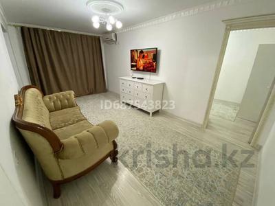 2-комнатная квартира, 50 м², 3/5 этаж посуточно, мкр Центральный 118 В за 12 000 〒 в Атырау, мкр Центральный