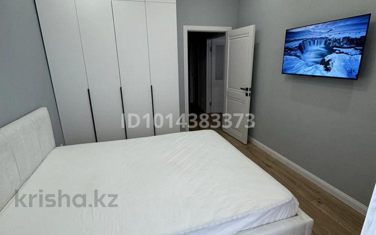 2-комнатная квартира · 60 м² · 8/12 этаж, Улы Дала 31 за 320 000 ₸ в Астане, Нура р-н — фото 2