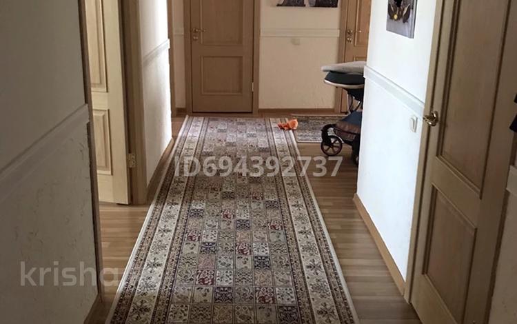 3-бөлмелі пәтер · 98 м² · 3/11 қабат, 11-ш/а. 60, бағасы: 35 млн ₸ в Актау, 11-й мкр — фото 2