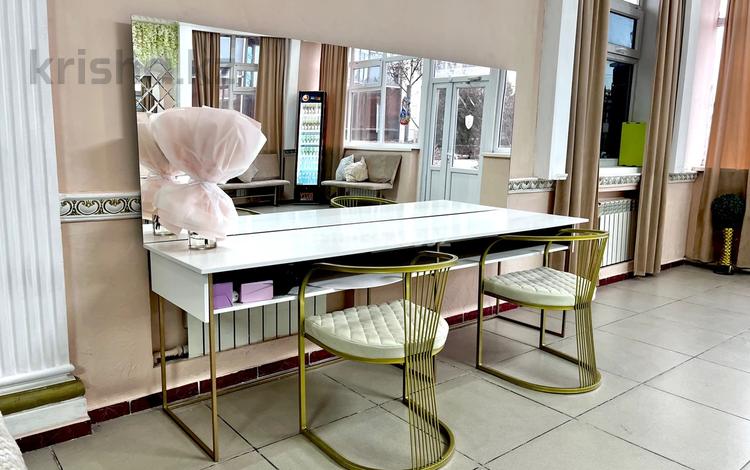 Салоны красоты · 90 м² за 200 000 〒 в Таразе, мкр Акбулым — фото 2