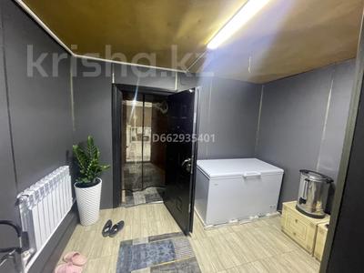 Отдельный дом · 4 комнаты · 100 м² · 6 сот., Районная 47 — Космонавтов за 34 млн ₸ в Караганде, Казыбек би р-н