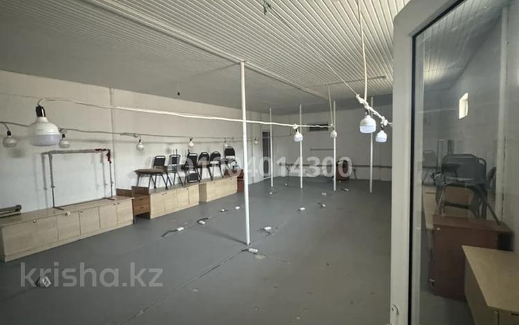 Еркін · 370 м², бағасы: 300 000 ₸ в Таразе, мкр Акбулым — фото 20