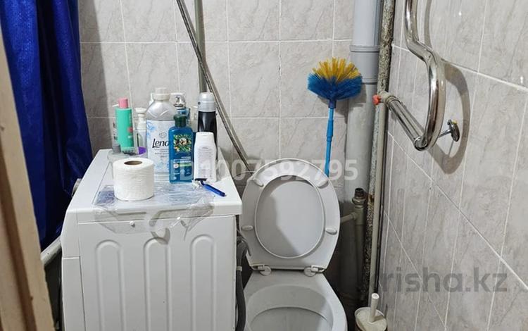 1-комнатная квартира · 30 м² · 1/5 этаж, 16-й микрорайон, 16-й микрорайон 21 за 13 млн 〒 в Шымкенте, Аль-Фарабийский р-н — фото 2