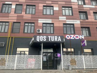 Свободное назначение, офисы, магазины и бутики, склады, салоны красоты, медцентры и аптеки, конференц-залы, кабинеты и рабочие места, студии · 1000 м² за 2.5 млн 〒 в Шымкенте, Каратауский р-н