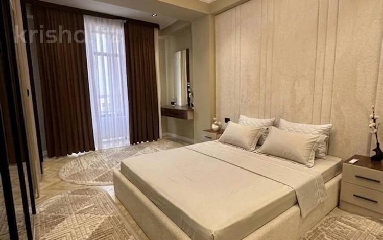 3-бөлмелі пәтер · 80 м² · 9 қабат, Егизбаева 3, 5 — Каныша Сатпаева, бағасы: 500 000 ₸ в Алматы, Бостандыкский р-н — фото 2