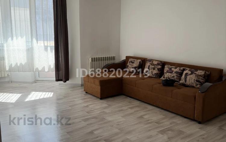 1-комнатная квартира, 52 м², 4/5 этаж, мкр Думан-2 23