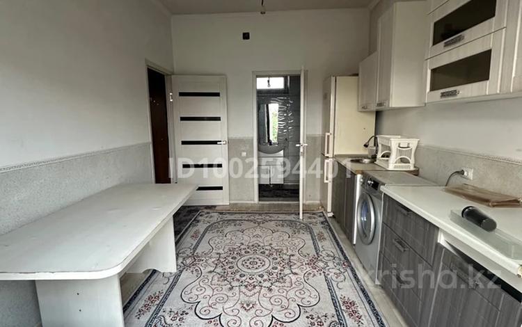 Жеке үй · 1 бөлме · 30 м² · 10 сот., мкр Бирлик, 9 32, бағасы: 70 000 〒 в Атырау, мкр	Бирлик — фото 2