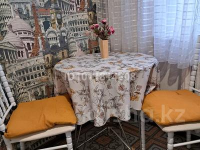 1-бөлмелі пәтер · 28 м² · 1/5 қабат, Жаңа қала ш/а., Нуркена абдирова 30/1 — Нуркена малая и Алиханова, бағасы: 13 000 ₸ в Караганде, Казыбек би р-н