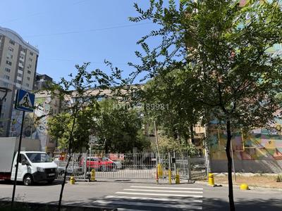 3-комнатная квартира · 82.3 м² · 2/6 этаж, Аль-Фараби 49 — Угол ул.Маркова за 83 млн ₸ в Алматы, Бостандыкский р-н