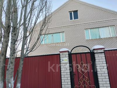 Отдельный дом · 2 комнаты · 60 м², Атамекен — Остановка Тенис корд за 100 000 〒 в Актобе, жилой массив Кирпичный