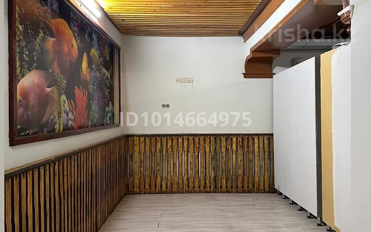 Свободное назначение, кабинеты и рабочие места · 18 м² за 140 000 ₸ в Шымкенте, Туран р-н — фото 2