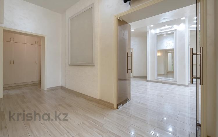 Свободное назначение, офисы, магазины и бутики, салоны красоты, сельское хозяйство, бани, гостиницы и зоны отдыха, медцентры и аптеки, образование, развлечения · 142.5 м² за 252 млн 〒 в Алматы, Бостандыкский р-н — фото 6