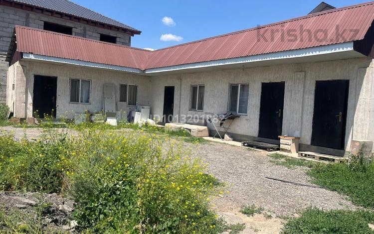 Отдельный дом · 6 комнат · 73 м², Талас 15 за 15 млн ₸ в  — фото 2