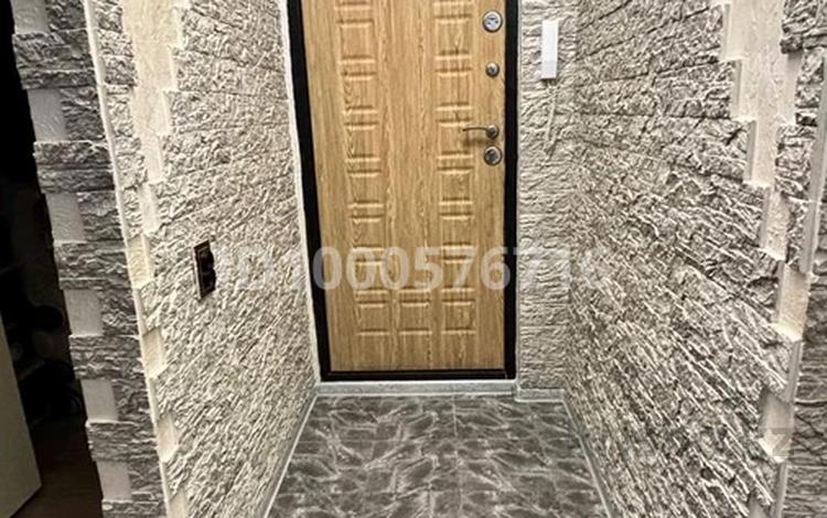 3-комнатная квартира · 70 м² · 2/5 этаж, 3мкр 9 дом за 24 млн 〒 в Чапаево — фото 2