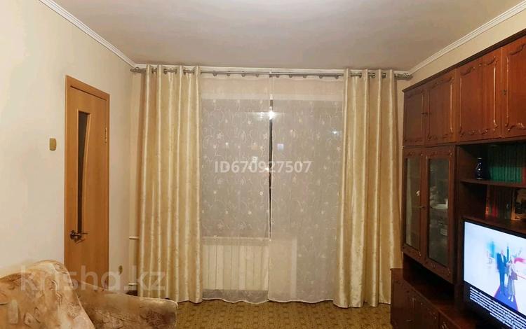 3-бөлмелі пәтер · 64.5 м² · 3/5 қабат, 1 микрорайон 1, бағасы: 10 млн ₸ в  — фото 28
