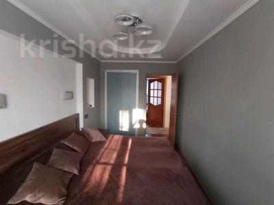 3-комнатная квартира, 74 м², 3/5 этаж, Ломоносова 4 за 23 млн 〒 в Боралдае (Бурундай)
