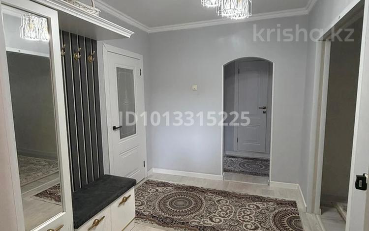 3-бөлмелі пәтер · 68 м² · 6/10 қабат, 8 микрорайон — Амангельди, бағасы: ~ 20 млн ₸ в Темиртау — фото 2