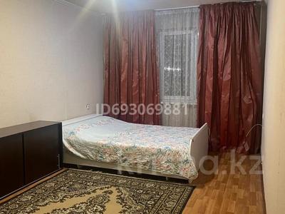 1-комнатная квартира, 34 м², 1/4 этаж помесячно, Мкр 10 4 за 160 000 〒 в Алматы