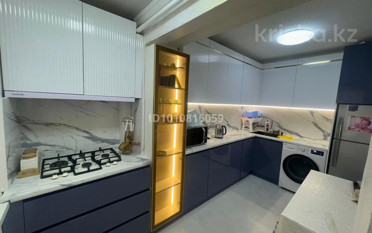 2-бөлмелі пәтер · 70 м² · 1/4 қабат, Самал 3мкр 7, бағасы: 12.5 млн ₸ в Жанаозен — фото 9