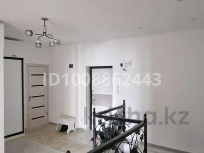 4-бөлмелі пәтер · 164 м² · 1/5 қабат, мкр 4 29, бағасы: 38.5 млн ₸ в Уральске