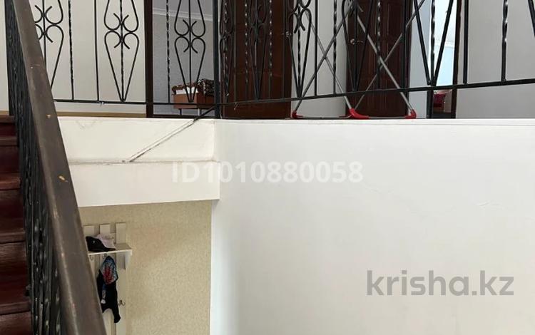 Жеке үй · 6 бөлме · 320 м² · 10 жүзд., улица Кирпичная 42 — Гора Любви, бағасы: 35 млн ₸ в Актобе, жилой массив Кирпичный — фото 2