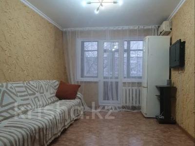 3-комнатная квартира · 58 м² · 2/5 этаж, Гоголя 62 за 20 млн 〒 в Караганде, Казыбек би р-н