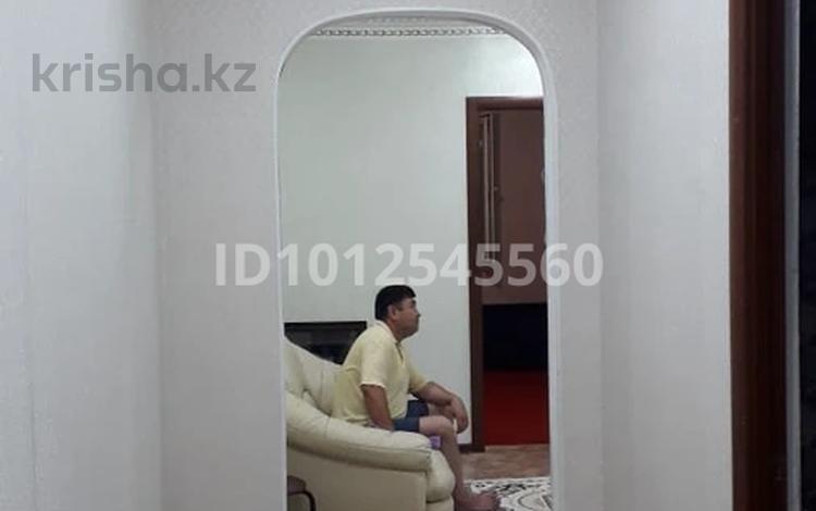4-бөлмелі пәтер · 64 м² · 3/5 қабат, мкр Айгуль, Желтоксан 2/1 — Мирзоян, бағасы: 17.5 млн ₸ в Уральске — фото 2