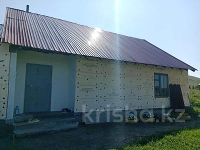 Отдельный дом · 3 комнаты · 96 м² · 10 сот., Алдабергенова 7 за 15 млн 〒 в Усть-Каменогорске