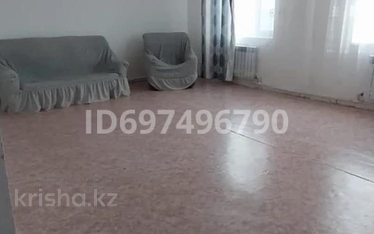Отдельный дом · 4 комнаты · 130 м², Сандыктау 16 — Кемель баня за 80 000 〒 в Актобе, мкр Акжар — фото 10